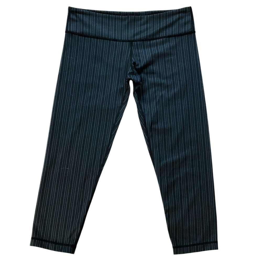 Lululemon Womens Pants size 10 Tall Pull On Gray Pinstripe Capri Stretch Workout